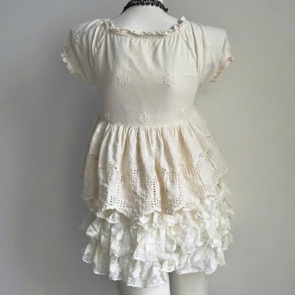 Ivory Lace Ruffle Dress - Picture 4 of 4
